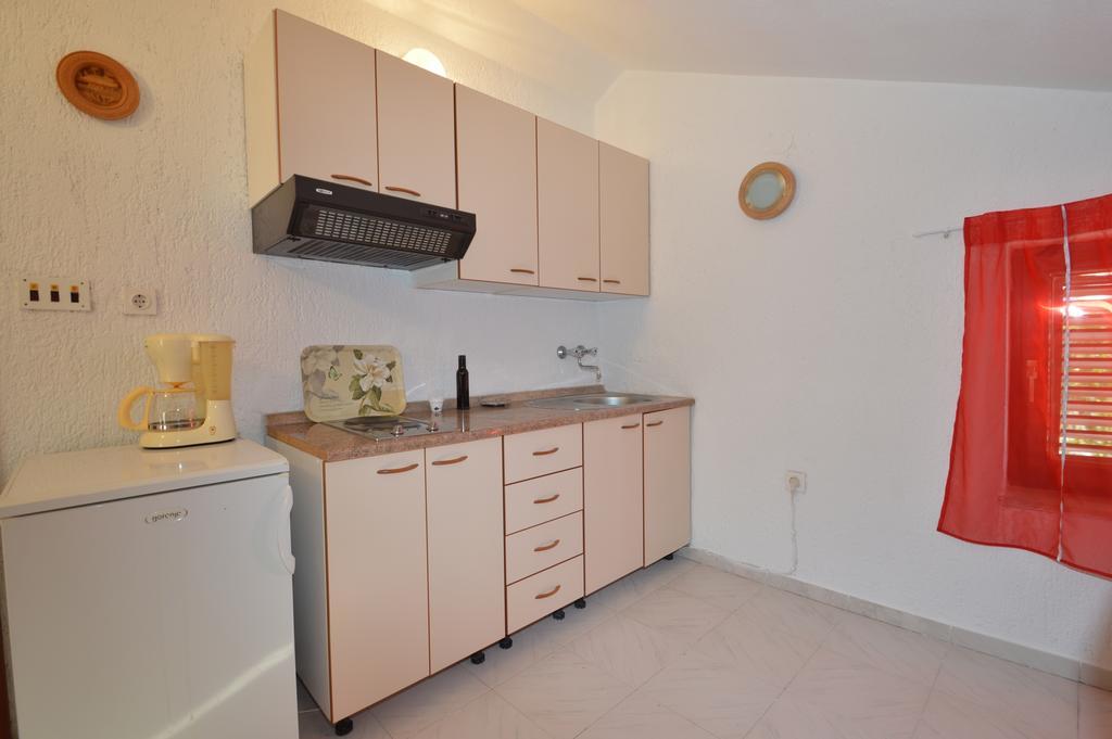 Apartment Vita マリ・ロシニュ エクステリア 写真