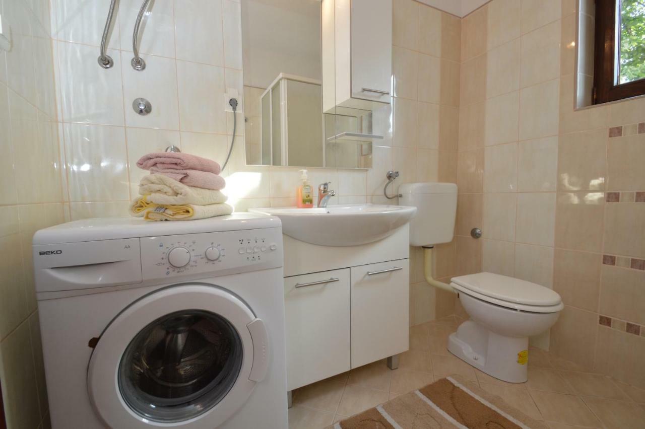 Apartment Vita マリ・ロシニュ エクステリア 写真