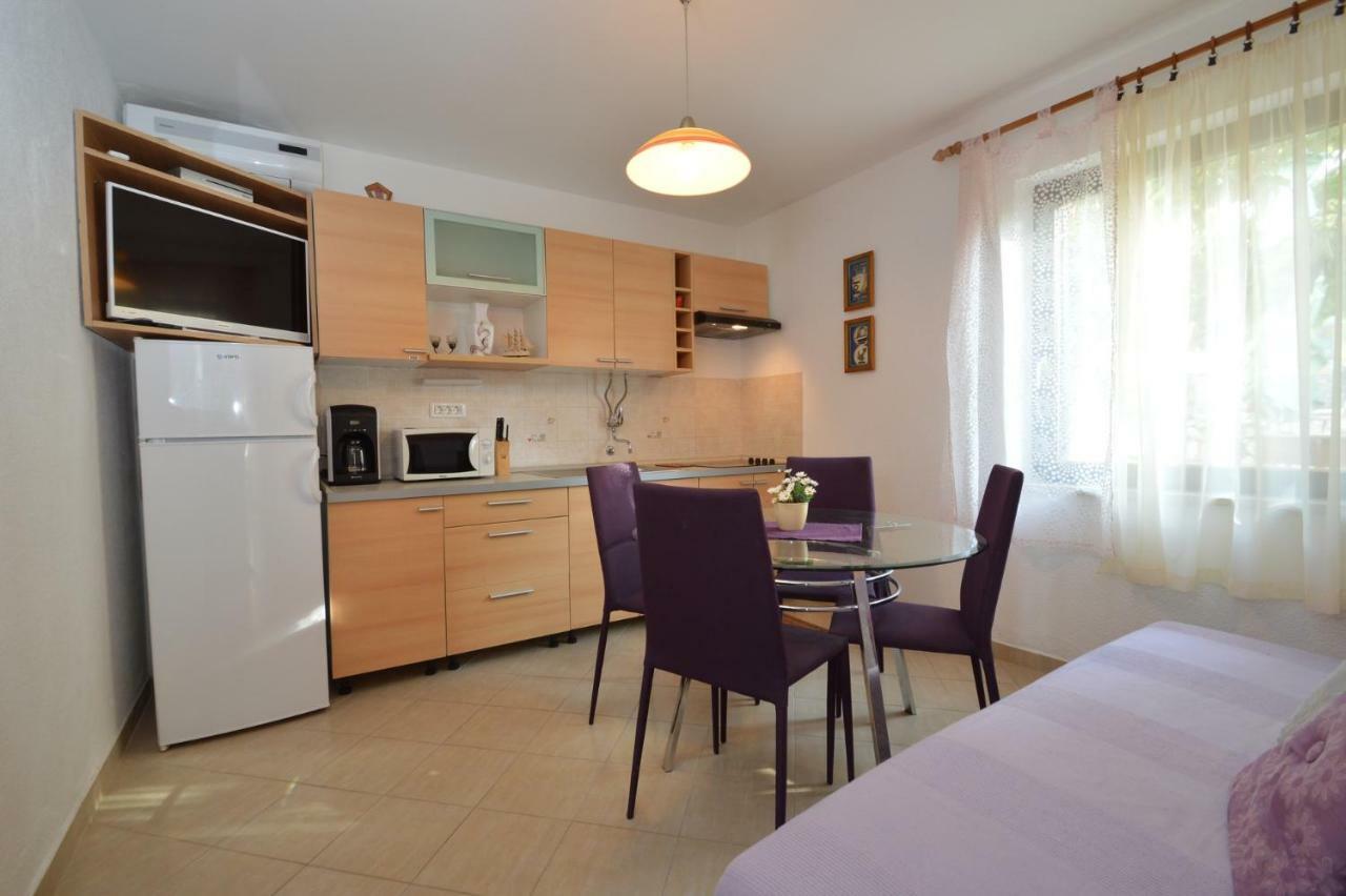 Apartment Vita マリ・ロシニュ エクステリア 写真
