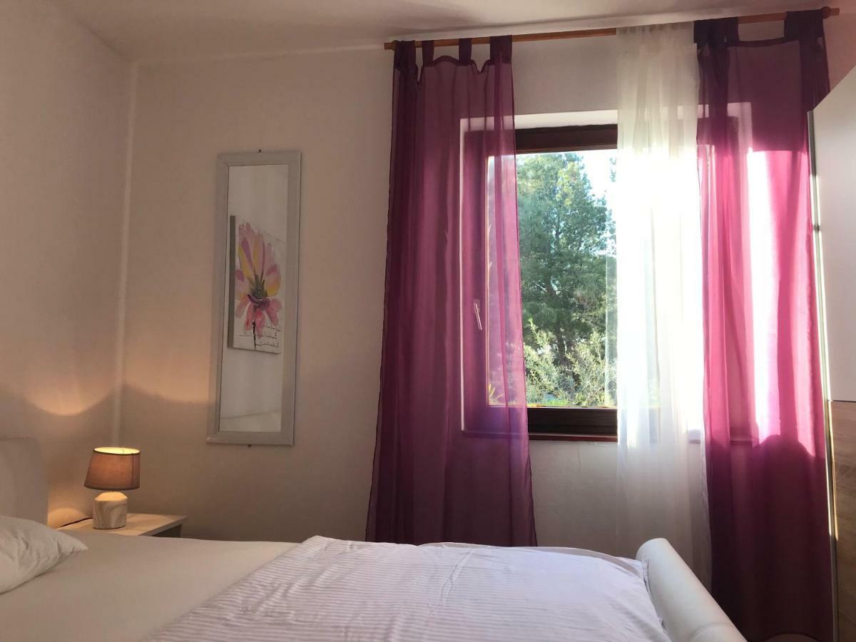 Apartment Vita マリ・ロシニュ エクステリア 写真